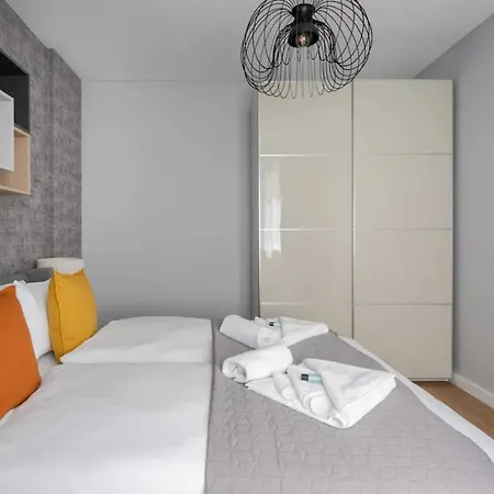 Apartament Black Rose *